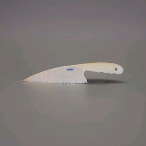 Zyliss Salad Lettuce dessert knife, serrated edge, frosted color, 11" long